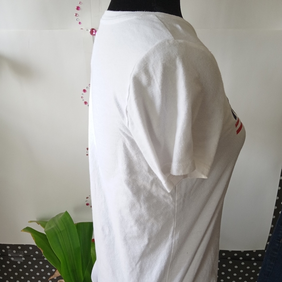 HOLLISTER easy embroidered graphic tee **eco-friendly** - Picture 6 of 7